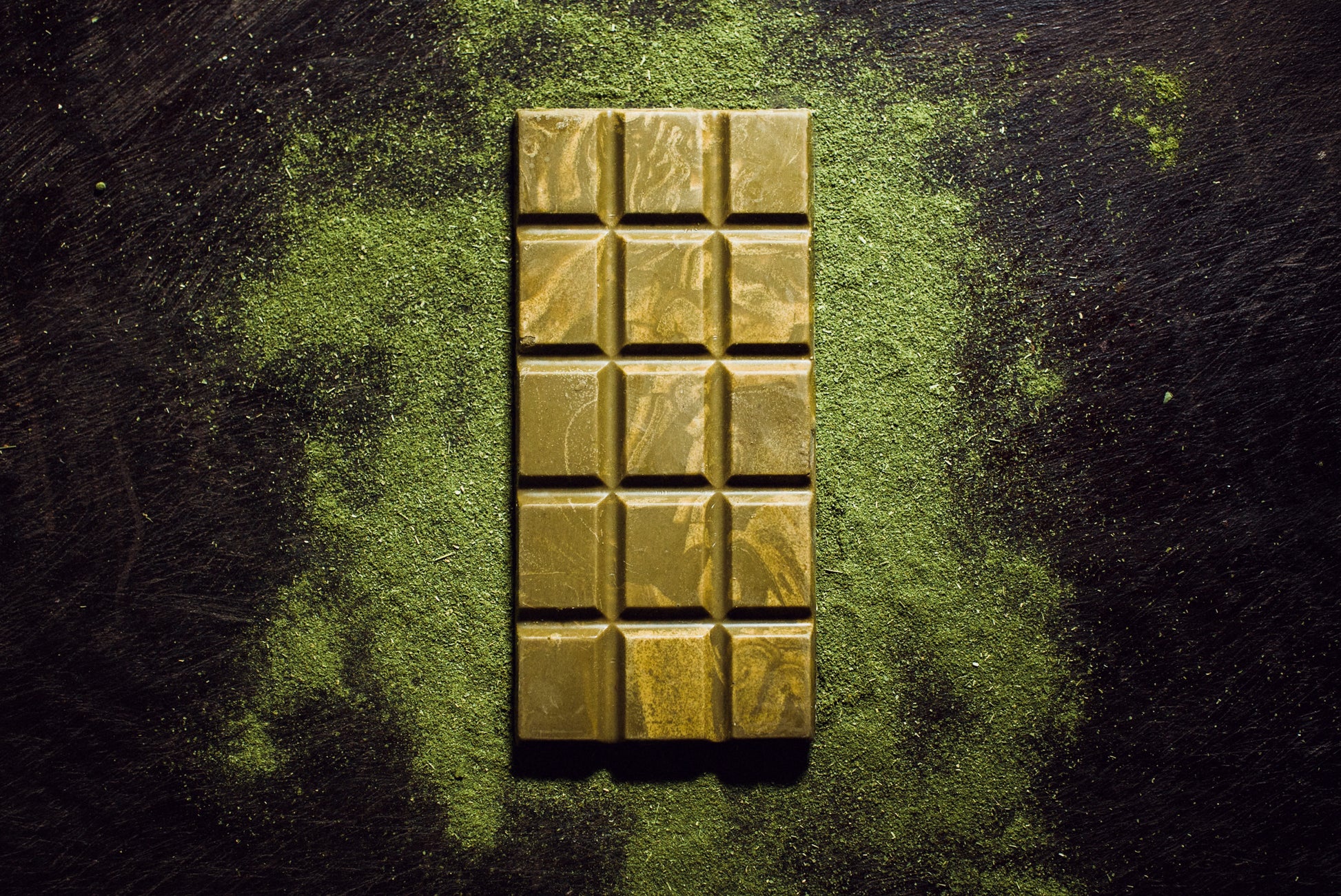 Handcrafted white chocolate bar with 36% cacao and matcha, Chocolate made in Guatemala
